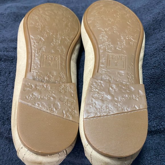 Frye Carrie Leather Slip on Flats in Ash sz 8M  EUC - Picture 3 of 5